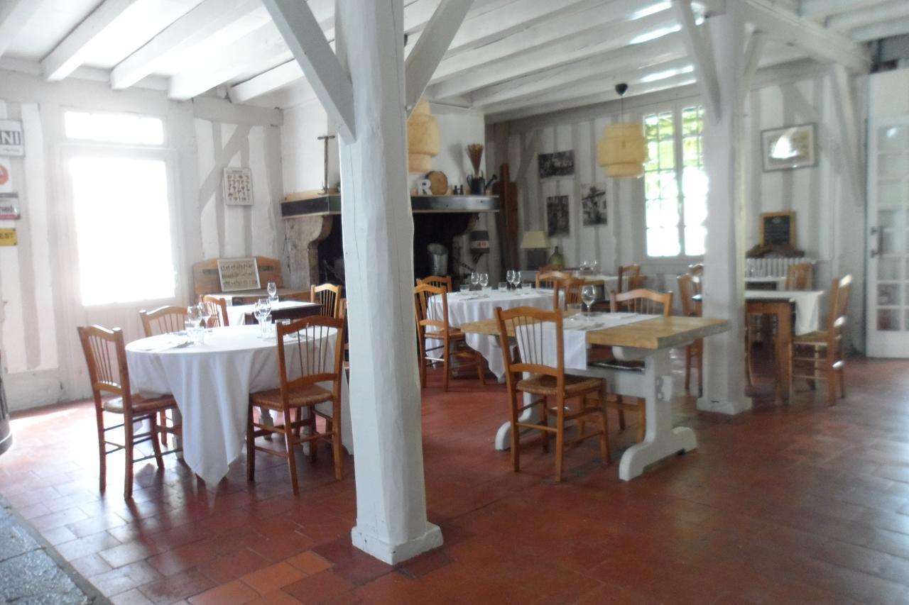 Hotel Et Restaurant Traditionnel L' Escalandes Lesperon  Dış mekan fotoğraf
