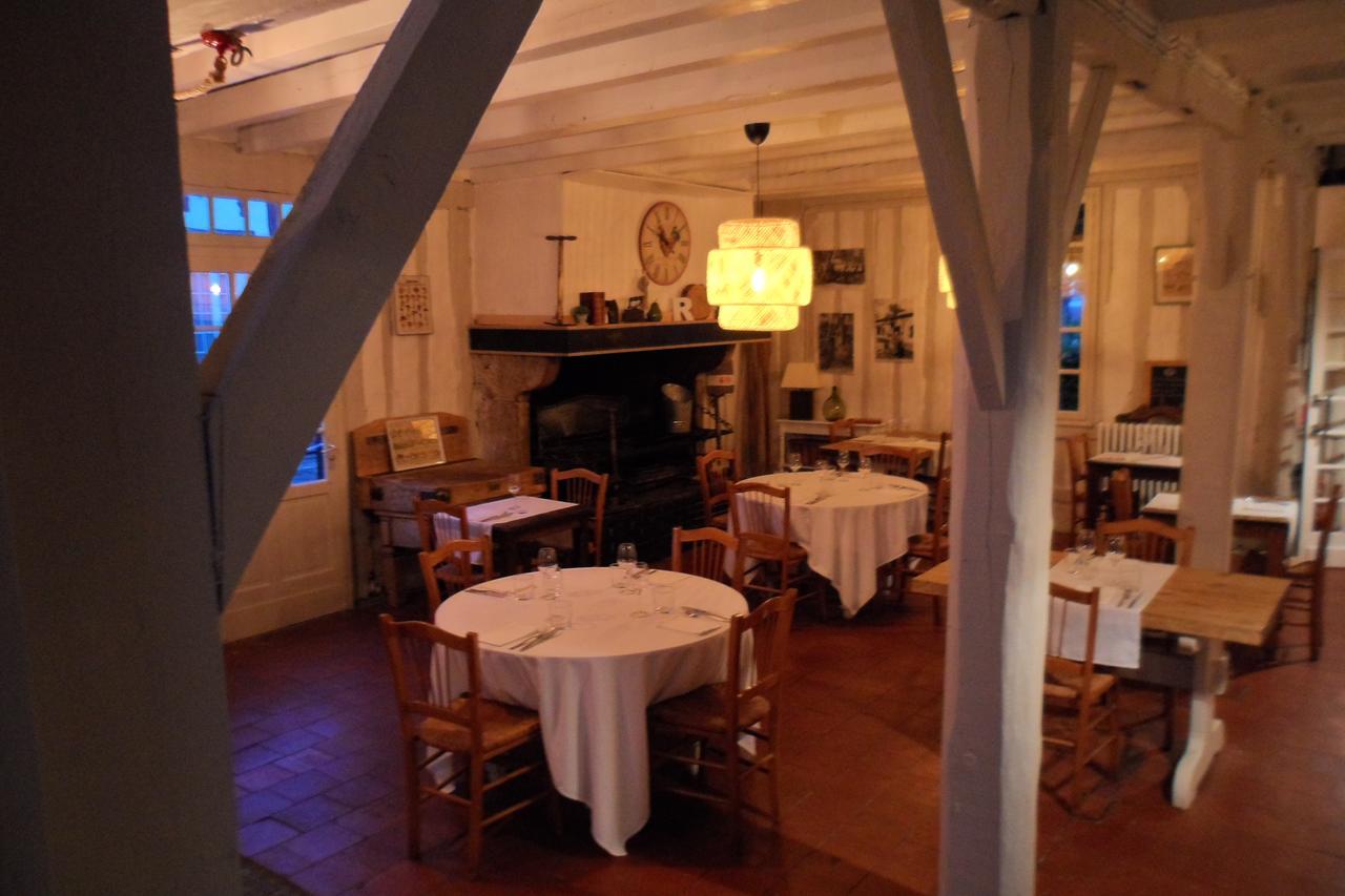Hotel Et Restaurant Traditionnel L' Escalandes Lesperon  Dış mekan fotoğraf